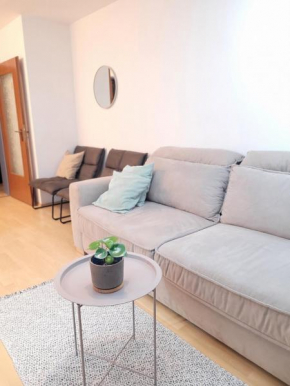 Zentrale 2 Zimmer-Wohnung mit Balkon